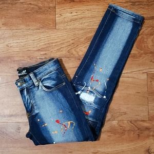 Thrill Jeans